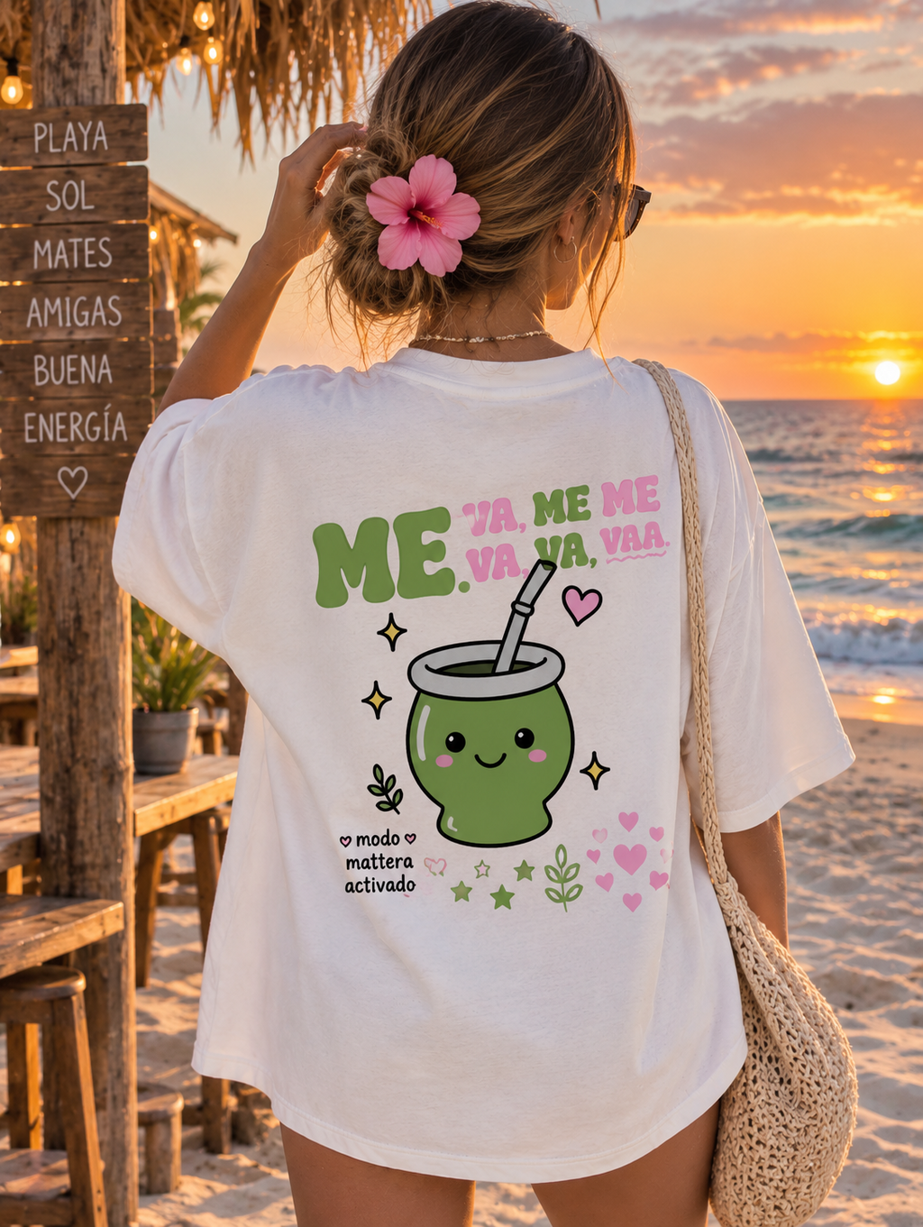 Remera Oversize Modo Matera blanca, look de playa al atardecer